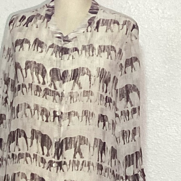 Nic+ Zoe elephant print sheer button up dress size medium - Picture 2 of 7